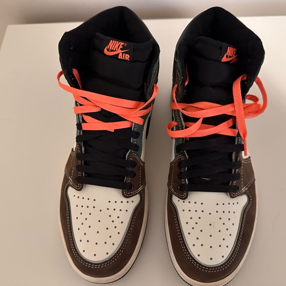 Air Jordan 1 Retro High OG Hand Crafted Sz 9.5 - Picture 4 of 8